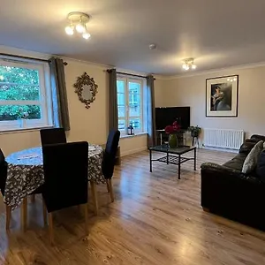  Apartment Centre - Powderhall Modern Spacious 2 Bedroom With Free Parking United Kingdom
